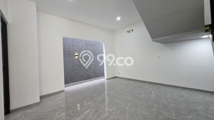 Jual Rumah Mewah Megah Dengan View Cantik di Alam Sutera, Tangerang Jual Rumah Mewah Megah Dengan View Cantik di Alam Sutera, Tangerang