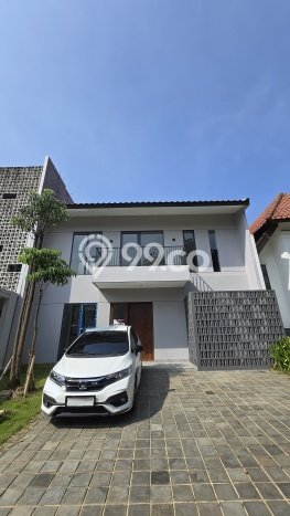 Hunian Elit LB 238m2 Siap Huni Desain Elegan di Alam Sutera, Tangerang Hunian Elit LB 238m2 Siap Huni Desain Elegan di Alam Sutera, Tangerang
