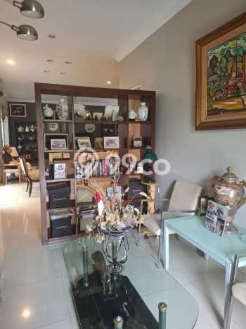 Rumah Elit LB 216m2 Siap Huni Desain Elegan di Gading Serpong, Tangerang Rumah Elit LB 216m2 Siap Huni Desain Elegan di Gading Serpong, Tangerang