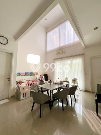 Dijual Rumah Mewah Elegan Dengan View Eksklusif di Alam Sutera, Tangerang Dijual Rumah Mewah Elegan Dengan View Eksklusif di Alam Sutera, Tangerang