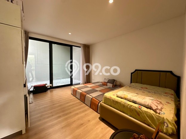 Jual Rumah Luas Elegan Dengan View Cantik di BSD, Tangerang Jual Rumah Luas Elegan Dengan View Cantik di BSD, Tangerang