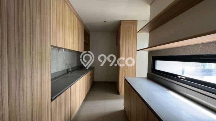 Rumah Mewah Dijual LT 396m2 di BSD, Tangerang Selatan Rumah Mewah Dijual LT 396m2 di BSD, Tangerang Selatan