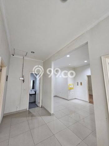 Ready to Use! Luxury House LT 223m2 Desain Elegan di Gading Serpong Ready to Use! Luxury House LT 223m2 Desain Elegan di Gading Serpong