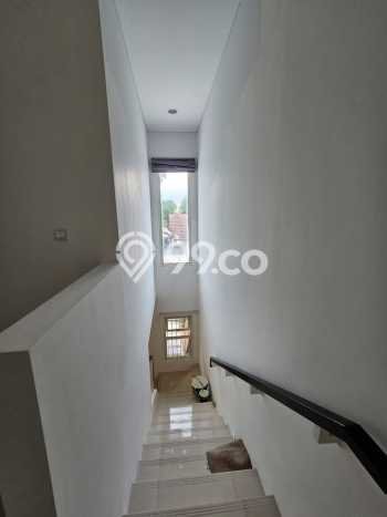 Rumah Modern 4 KT LT 112m2 di BSD Rumah Modern 4 KT LT 112m2 di BSD