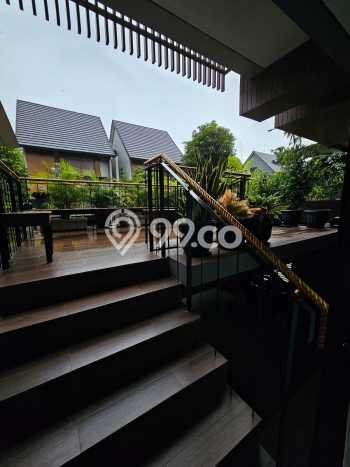 Hunian Eksklusif Dijual LT 144m2 di BSD, Tangerang Selatan Hunian Eksklusif Dijual LT 144m2 di BSD, Tangerang Selatan