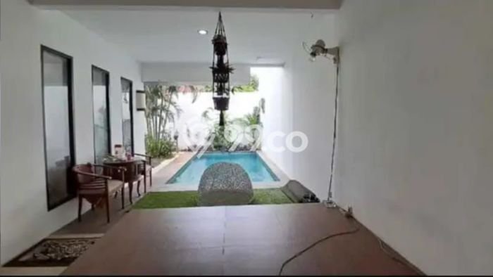 For Sale Rumah Mewah Exclusive di Mampang Prapatan, Jakarta Selatan For Sale Rumah Mewah Exclusive di Mampang Prapatan, Jakarta Selatan
