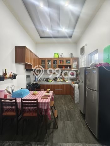 Ready to Use! Premium House LT 404m2 Desain Modern di Grand Wisata Ready to Use! Premium House LT 404m2 Desain Modern di Grand Wisata