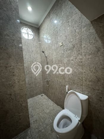 Hunian Elit LB 250m2 Siap Pakai Desain Elegan di Kota Wisata, Bogor Hunian Elit LB 250m2 Siap Pakai Desain Elegan di Kota Wisata, Bogor