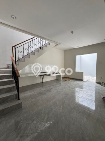 Jual Rumah Mewah Elegan Dengan View Cantik di Kota Wisata, Bogor Jual Rumah Mewah Elegan Dengan View Cantik di Kota Wisata, Bogor