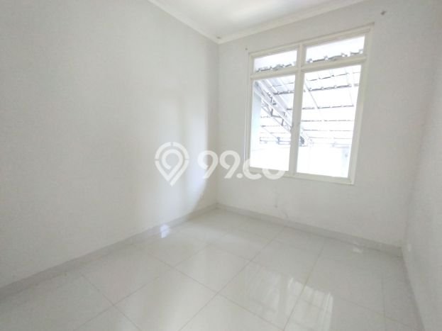 Rumah Eksklusif Siap Huni LT 200m2 di Babakan Madang, Bogor Rumah Eksklusif Siap Huni LT 200m2 di Babakan Madang, Bogor
