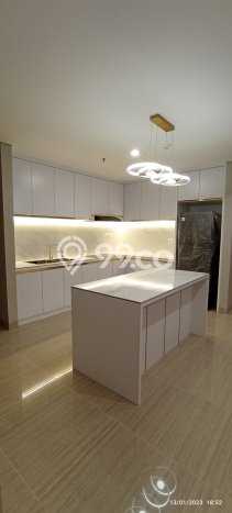 HARGA TERBAIK! Apartemen di , 3 KT, Luas 139m2m², Siap Huni HARGA TERBAIK! Apartemen di , 3 KT, Luas 139m2m², Siap Huni