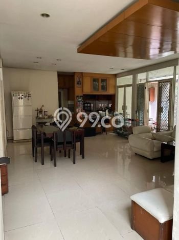 Rumah Luxury Best Location di Tangerang, Banten Rumah Luxury Best Location di Tangerang, Banten