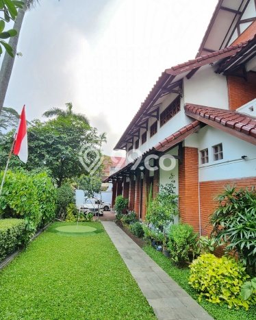 Jual Rumah Mewah Megah Dengan View Eksklusif di Pondok Indah, Jakarta Selatan Jual Rumah Mewah Megah Dengan View Eksklusif di Pondok Indah, Jakarta Selatan