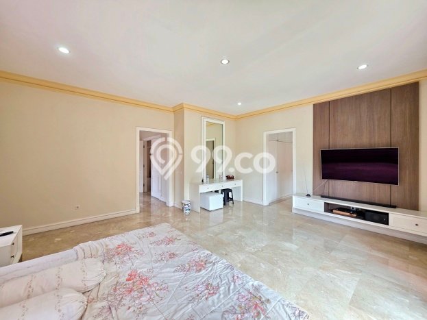 Hunian Mewah Siap Huni LT 561m2 di Serpong Utara, Tangerang Selatan Hunian Mewah Siap Huni LT 561m2 di Serpong Utara, Tangerang Selatan