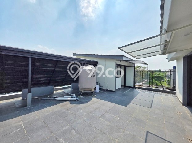 Ready to Use! Luxury House LT 175m2 Desain Modern di BSD Eminent Ready to Use! Luxury House LT 175m2 Desain Modern di BSD Eminent