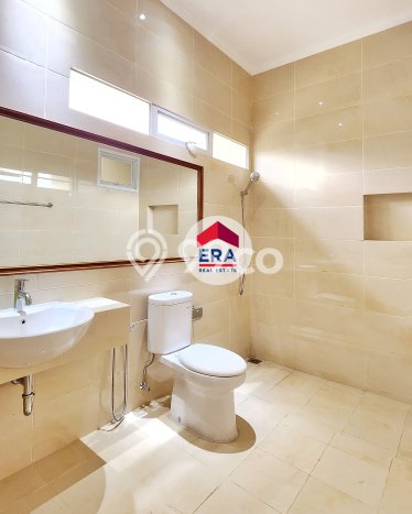 For Sale! Luxury House LT 120m2 Desain Modern di Pondok Indah For Sale! Luxury House LT 120m2 Desain Modern di Pondok Indah