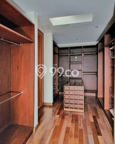 Hunian Elit LB 800m2 Siap Huni Desain Elegan di Pondok Indah, Jakarta Selatan Hunian Elit LB 800m2 Siap Huni Desain Elegan di Pondok Indah, Jakarta Selatan