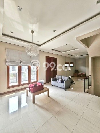 Rumah Luxury Modern Siap Huni di Pondok Indah Jakarta Selatan Rumah Luxury Modern Siap Huni di Pondok Indah Jakarta Selatan