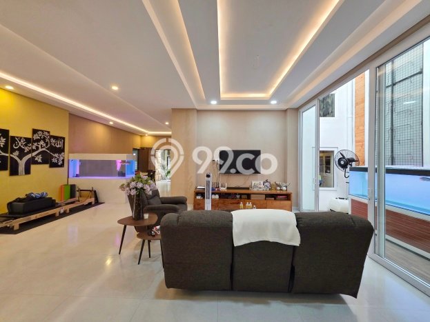 Best Deal Hunian Mewah Ideal dan Luas di BSD, Tangerang Selatan Best Deal Hunian Mewah Ideal dan Luas di BSD, Tangerang Selatan