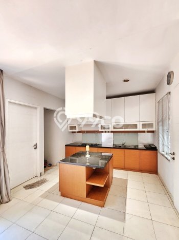 For Sale! Premium House LT 228m2 Desain Elegan di Ciganjur For Sale! Premium House LT 228m2 Desain Elegan di Ciganjur