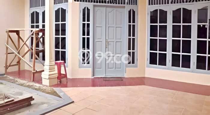 Rumah Strategis Modern Lb 230m2 di Duren Sawit, Jakarta Timur Rumah Strategis Modern Lb 230m2 di Duren Sawit, Jakarta Timur