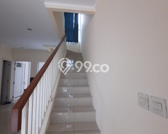 Hunian Mewah LB 117m2 Siap Pakai Desain Elegan di Bintaro, Tangerang Selatan Hunian Mewah LB 117m2 Siap Pakai Desain Elegan di Bintaro, Tangerang Selatan