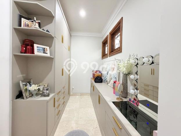 Rumah Mewah Siap Huni LT 310m2 di BSD, Tangerang Selatan Rumah Mewah Siap Huni LT 310m2 di BSD, Tangerang Selatan