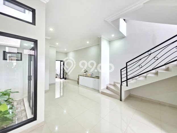Dijual Cepat Rumah Bagus Siap Huni LB 135m2 di Cinere, Depok Dijual Cepat Rumah Bagus Siap Huni LB 135m2 di Cinere, Depok