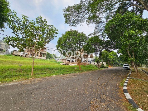 Tanah Strategis Dijual di Cinere Depok 405m2 Tanah Strategis Dijual di Cinere Depok 405m2