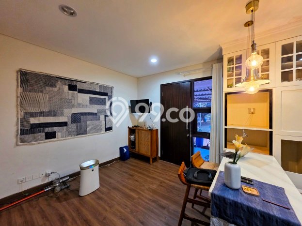 Rumah Modern Cantik 2 KT Bisa Langsung Pindah di BSD Rumah Modern Cantik 2 KT Bisa Langsung Pindah di BSD