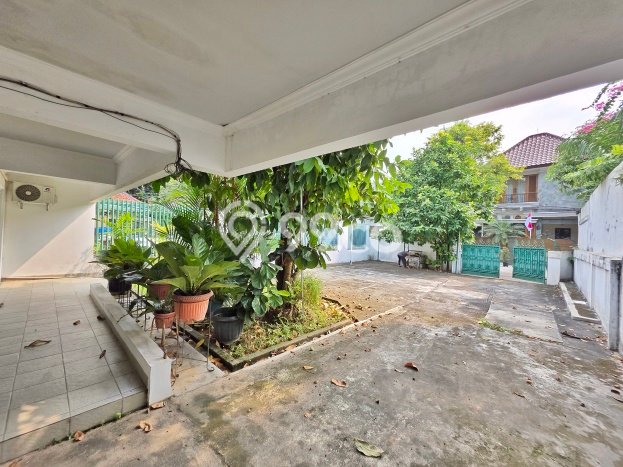 Siap Huni Rumah Mewah 5 Kamar di Cilandak Dekat ke Mana Pun Siap Huni Rumah Mewah 5 Kamar di Cilandak Dekat ke Mana Pun