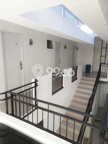 Rumah Kost Dijual di Mampang Prapatan, Jakarta Selatan dengan 11 Kamar Tidur, 10 Kamar Mandi Rumah Kost Dijual di Mampang Prapatan, Jakarta Selatan dengan 11 Kamar Tidur, 10 Kamar Mandi