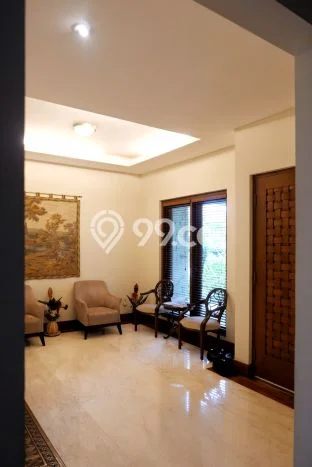Disewakan Rumah Konsep Minimalis di Cipete Jakarta Selatan dengan 5 Kamar Disewakan Rumah Konsep Minimalis di Cipete Jakarta Selatan dengan 5 Kamar
