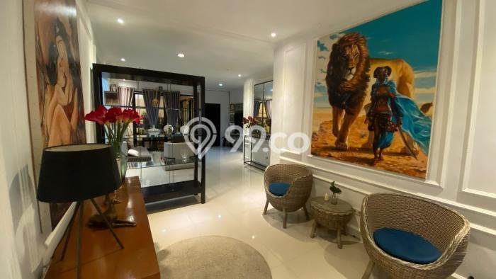 Rumah Mewah LB 250m2 Siap Huni Desain Elegan di Cipinang, Jakarta Timur Rumah Mewah LB 250m2 Siap Huni Desain Elegan di Cipinang, Jakarta Timur