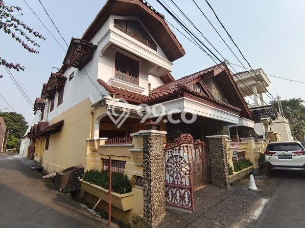 Rumah Mewah Dijual LT 275m2 di Duren Sawit, Jakarta Timur Rumah Mewah Dijual LT 275m2 di Duren Sawit, Jakarta Timur