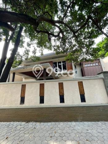 Rumah Mewah Siap Huni LT 593m2 di Cilandak, Jakarta Selatan Rumah Mewah Siap Huni LT 593m2 di Cilandak, Jakarta Selatan