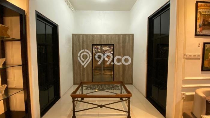 Rumah Mewah LB 250m2 Siap Huni Desain Elegan di Cipinang, Jakarta Timur Rumah Mewah LB 250m2 Siap Huni Desain Elegan di Cipinang, Jakarta Timur