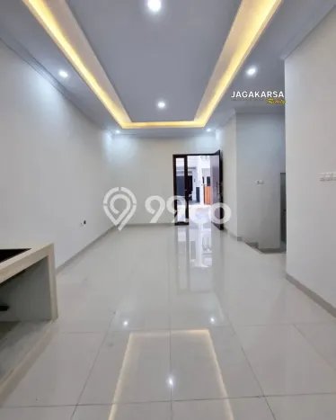 Siap Huni Rumah Mewah 3 Kamar di Jagakarsa Dekat ke Mana Pun Siap Huni Rumah Mewah 3 Kamar di Jagakarsa Dekat ke Mana Pun