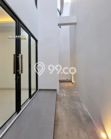 Siap Huni Rumah Mewah 3 Kamar di Jagakarsa Dekat ke Mana Pun Siap Huni Rumah Mewah 3 Kamar di Jagakarsa Dekat ke Mana Pun