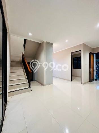 Hunian Cantik Minimalis Lb 135m2 di Jagakarsa, Jakarta Selatan Hunian Cantik Minimalis Lb 135m2 di Jagakarsa, Jakarta Selatan