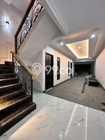 Rumah Elit Modern Siap Huni di Pejaten Jakarta Selatan Rumah Elit Modern Siap Huni di Pejaten Jakarta Selatan
