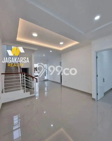 Dijual Rumah Premium dengan Fasilitas Sekitar Komplit di Cilandak, Jakarta Selatan Dijual Rumah Premium dengan Fasilitas Sekitar Komplit di Cilandak, Jakarta Selatan