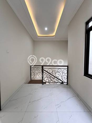 Rumah Mewah LB 140m2 Siap Huni Desain Elegan di Pejaten, Jakarta Selatan Rumah Mewah LB 140m2 Siap Huni Desain Elegan di Pejaten, Jakarta Selatan