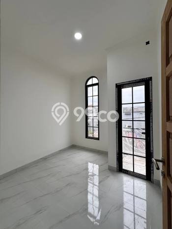 Rumah Modern Cantik 3 KT Bisa Langsung Pindah di Jagakarsa Rumah Modern Cantik 3 KT Bisa Langsung Pindah di Jagakarsa
