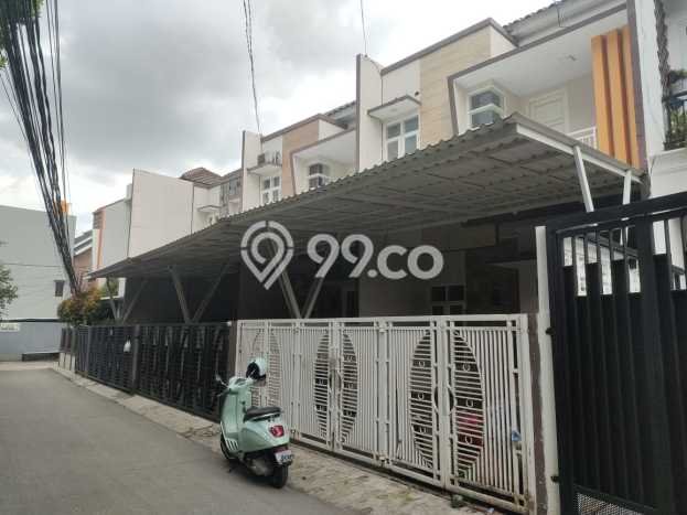 Hunian Cantik Modern Lb 180m2 di Jagakarsa, Jakarta Selatan Hunian Cantik Modern Lb 180m2 di Jagakarsa, Jakarta Selatan