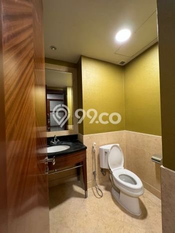 Apartemen Disewakan 3 Kamar Murah Siap Huni di Jakarta Selatan, Luas 303m2 Apartemen Disewakan 3 Kamar Murah Siap Huni di Jakarta Selatan, Luas 303m2