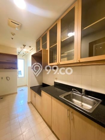 Apartemen Disewakan 3 Kamar Murah Siap Huni di Jakarta Selatan, Luas 303m2 Apartemen Disewakan 3 Kamar Murah Siap Huni di Jakarta Selatan, Luas 303m2