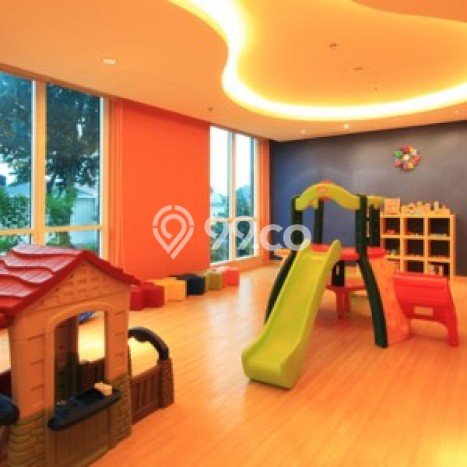 Apartemen Sewa 4 Kamar Hemat Siap Huni di Jakarta Selatan, Luas 385m2 Apartemen Sewa 4 Kamar Hemat Siap Huni di Jakarta Selatan, Luas 385m2