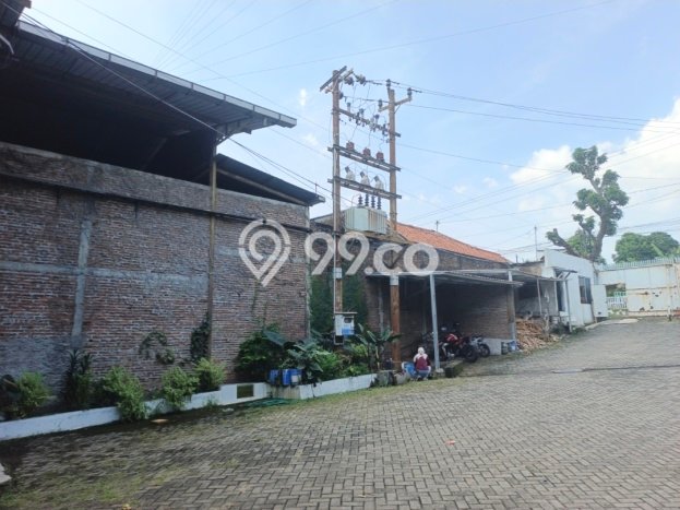 Unit Gudang disewakan di Tugu Semarang dengan LT 3850m2 / LB 3650m2 Unit Gudang disewakan di Tugu Semarang dengan LT 3850m2 / LB 3650m2