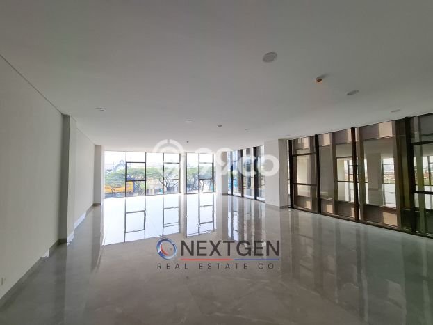FOR RENT! Ruko di Gading Serpong Cocok untuk Bisnis 824m2 FOR RENT! Ruko di Gading Serpong Cocok untuk Bisnis 824m2